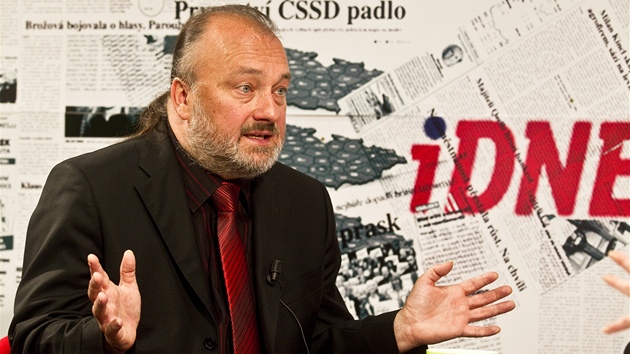 Tajemník prezidenta a uchazeč o prezidentský úřad Ladislav Jakl Tajemník prezidenta a uchazeč o prezidentský úřad Ladislav Jakl