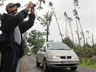 Škody, které napáchala bouře v chatové oblasti mezi Svinary a Bělčí nad Orlicí... Škody, které napáchala bouře v chatové oblasti mezi Svinary a Bělčí nad Orlicí...