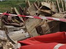 Kamion havaroval na most� a poni�il i d�lni�n� protihlukovou st�nu.
