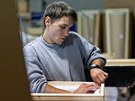 Firma Komes ze Str�n�ic ji� t�m�� dvacet let vyr�b� ekologick� pap�rov� rakve