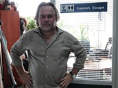 Zakladatel a �editel, pan Eugene Kaspersky, u sv� kancel��e.