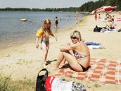 Vlkov, 2,7,2008, P�se�n� pl� v jedn� z p�skoven u Vlkova (p�skovny kolem