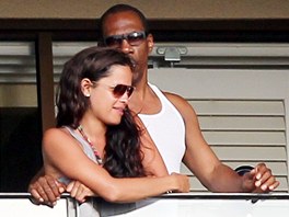 Eddie Murphy a Rocsi Diazov� na Havaji