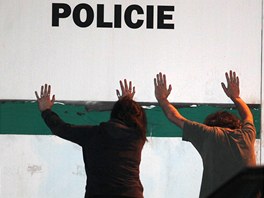 Vilu Milada v noci na 1. �ervence obsadilo asi 40 squater�. Policie proti nim
