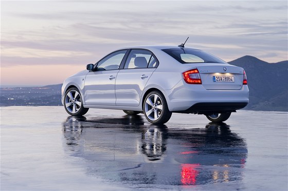 Škoda Rapid Škoda Rapid