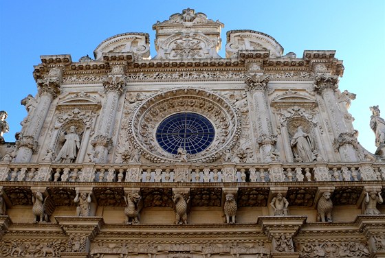 Lecce, průčelí chrámu Santa Croce Lecce, průčelí chrámu Santa Croce