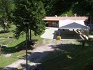 Misto, kde canyoning za m�ste�kem Claut kon��. K dispozici jsou i sprchy. 