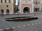 V �ultysov� ulici v Kutn� Ho�e se propadla zem.