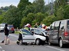 St�et nep�e�il �idi� osobn�ho auta, silnice byla hodinu a p�l zcela uzav�ena.