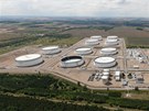 V podniku Mero spravuj� ropn� rezervy �esk� republiky(18. �ervence 2012,...