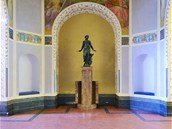 D��ve obdivovali secesn� v�zdobu hlavn� vysoce postaven� host�.