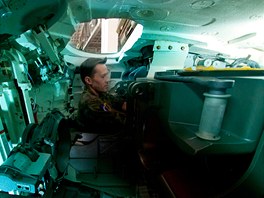 Posádka v Ratíškovicích na Jihlavsku skladuje několik desítek tanků T-72, které... Posádka v Ratíškovicích na Jihlavsku skladuje několik desítek tanků T-72, které...