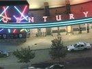 Záběr na kino v denverském předměstí Aurora, kde čtyřiadvacetiletý muž střílel Záběr na kino v denverském předměstí Aurora, kde čtyřiadvacetiletý muž střílel