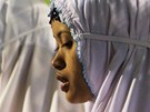 Muslimové se b�hem svátku obléknou co nejsváte�n�ji. Thajské muslimky se modlí...