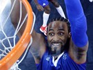 Francouz Ronny Turiaf sme�uje p�i utk�n� proti USA. (29. �ervence 2012)