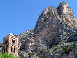 Ráj lezců. Bílé skály jsou poznávacím znamením Provence. Ráj lezců. Bílé skály jsou poznávacím znamením Provence.