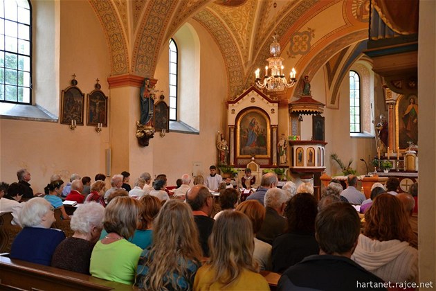 V Poniklé slavili pouť, přišel Krakonoš i dámy v krajkových spodkách