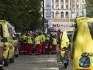 Z�chran��i a policist� b�hem poplachu kv�li n�lezu podez�el�ho p�edm�tu pod