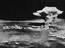 Pohled na Hiro�imu asi hodinu po svr�en� atomov� bomby (6. srpna 1545) 