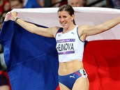 JEN SI MĚ VYFOŤTE. Zuzana Hejnová pózovala fotografům s českou vlajkou a... JEN SI MĚ VYFOŤTE. Zuzana Hejnová pózovala fotografům s českou vlajkou a...