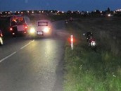 Opilý německý motorkář skončil v příkopu ve Vysoké nad Labem (2. 8. 2012) Opilý německý motorkář skončil v příkopu ve Vysoké nad Labem (2. 8. 2012)