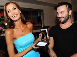 V Americe maj� dvojici Brangelina, my m�me Bu�koid.