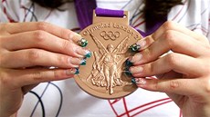 Olympijské nehty bronzové medailistky Olympijské nehty bronzové medailistky