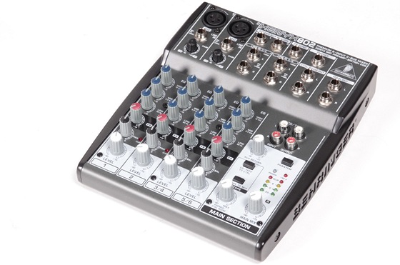 Behringer Xenyx 802