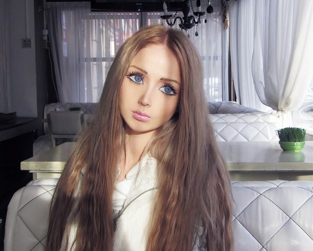 Real Barbie Doll - You Cannot Believe.