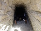 Jeden z tunel�, kter� vedou pod hranic� mezi Egyptem a p�smem Gazy (10. srpna