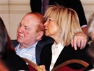 Sheldon Adelson se svoj� druhou �enou Miriam, kter� se v�nuje p��i o drogov�