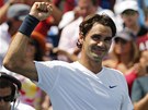 Roger Federer se raduje z celkov�ho v�t�zstv� na turnaji v Cincinatti.