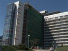 Pavilon motolsk� nemocnice, kter� se p�i rekonstrukci pohnul o n�kolik