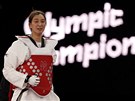 OLYMPIJSK� �AMPIONKA. Korejka Hwang Kjong-son obh�jila v Lond�n� v taekwondu v