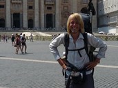 V c�li. Ladislav Zibura na n�m�st� svat�ho Petra ve Vatik�nu.
