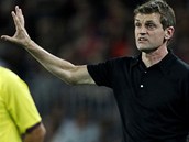 Barcelonsk� kou� Tito Vilanova p�i sv� premi��e v roli hlavn�ho tren�ra.