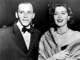 Zpěvák Frank Sinatra a herečka Ava Gardnerová Zpěvák Frank Sinatra a herečka Ava Gardnerová