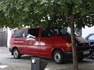 Červená dodávka přivezla Davida Ratha v pondělí 20. srpna k soudu, který Červená dodávka přivezla Davida Ratha v pondělí 20. srpna k soudu, který