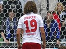 PREMI�RA. �esk� z�lo�n�k Petr Jir��ek p�i sv�m prvn�m z�pase za Hamburk
