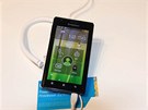 Lenovo K800 je dal�ím mobilem s procesorem od Intelu. Zajímavý smartphone s...