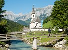 Kostelík v Ramsau je populárním objektem fotografů. Kostelík v Ramsau je populárním objektem fotografů.