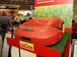 Robotick� seka�ky pat�ily k hit�m v�stavy.
