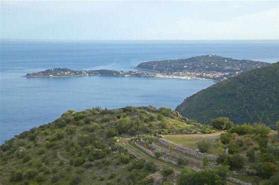 Saint-Jean-Cap-Ferrat leží na francouzském poloostrově, který omývá Středozemní Saint-Jean-Cap-Ferrat leží na francouzském poloostrově, který omývá Středozemní