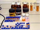Testování vzorků na obsah metanolu v laboratoři HZS Moravskoslezského kraje ve Testování vzorků na obsah metanolu v laboratoři HZS Moravskoslezského kraje ve