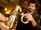 Pavel Ba�ura, provozn� brn�nsk� kav�rny Trojka pe�et� alkohol nedlouho po