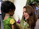 Kate a William jsou pr�v� na cest� po D�ln�m v�chod�.
