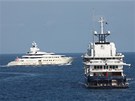 Jachty ruského podnikatele Romana Abramoviče Le Pelorus a Le Grand Blue plují Jachty ruského podnikatele Romana Abramoviče Le Pelorus a Le Grand Blue plují