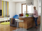 Z�kladem bytu je b�l� barva, dopln�n� o masivn� dubov� podlahy, olivov� d�evo