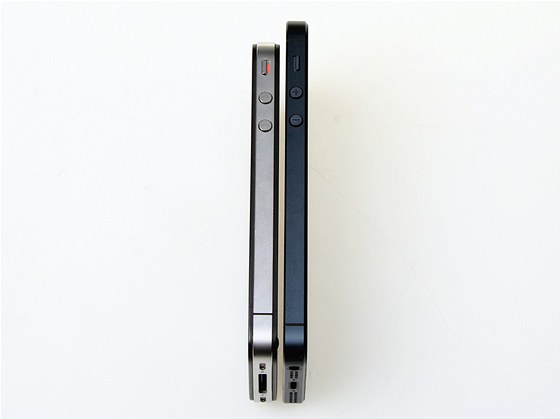 Tenk� iPhone 5: rozd�l je jasn� patrn�.