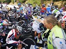 Z�vod �en na cyklistick�m mistrovstv� sv�ta ve Valkbenburgu poznamenal hromadn�